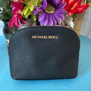 Michael Kors EUC black saffiano cosmetics case